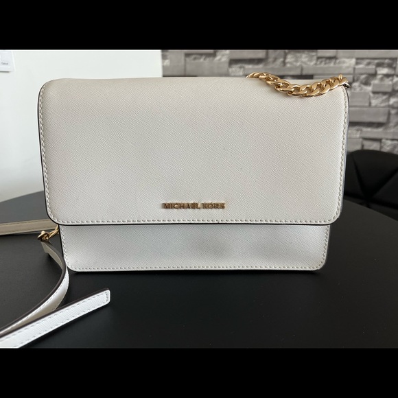 Michael Kors Women's White Daniela Large Saffiano Leather Crossbody Bag - Picture 6 of 7